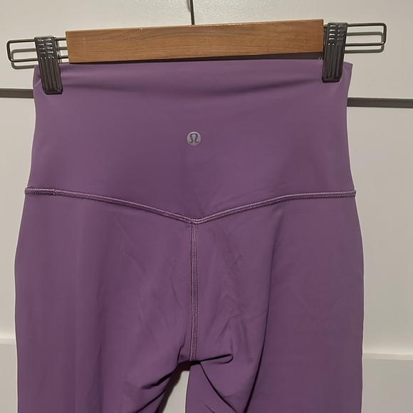Lululemon 25” Align legging in wisteria purple - Picture 3 of 3